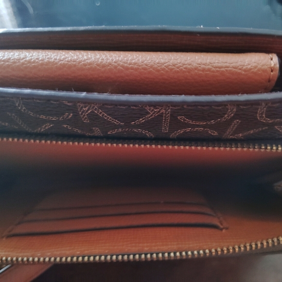Calvin Klein Purse Brown - Picture 13 of 16